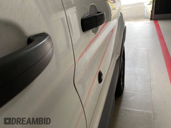 2017 Ford Transit z VIN 1FTYR2CM7HKA34715, wystawiony jako IAAI lot #42830885 z przebiegiem 300 799 mil mil oraz . Historia ofert i sprzedaży dostępna na DreamBid. Obrazek 11.
