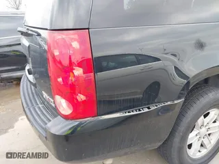 2013 GMC Yukon XL SLT with VIN 1GKS1KE00DR332987, listed as a IAAI auction lot 41512378 with 190,693 mi miles. Bid and sale history available at carsss.com. Image 6.