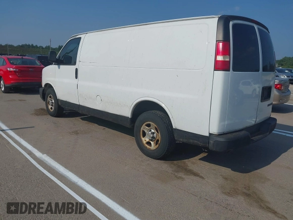 2005 Chevrolet Express Cargo with VIN 1GCFG15X251132972, listed as a IAAI auction lot 42661000 with 286,090 mi miles and . Bid and sale history available at DreamBid. Image 3.