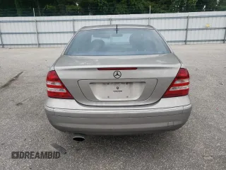 2006 Mercedes-Benz C 230 Sport z VIN WDBRF52H56A885769, wystawiony jako Copart lot #60147295 z przebiegiem 170 685 mil mil oraz Szkoda całkowita • Salvage title. Historia ofert i sprzedaży dostępna na DreamBid. Obrazek 6.