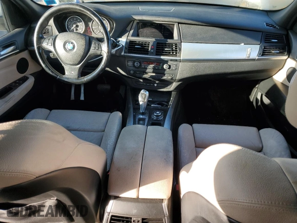 2012 BMW X5 35i with VIN 5UXZV4C55CL747778, listed as a Copart auction lot 84335374 with 144,258 mi miles and Non repairable. Bid and sale history available at DreamBid. Image 8.