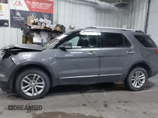 2013 Ford Explorer XLT with VIN 1FM5K8D88DGC52716, listed as a IAAI auction lot 41570613 with 147,762 mi miles and . Bid and sale history available at DreamBid. Image 14.