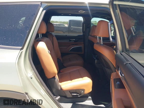 2024 Kia Telluride EX with VIN 5XYP3DGC8RG441640, listed as a IAAI auction lot 42308085 with Not provided miles and . Bid and sale history available at DreamBid. Image 8.