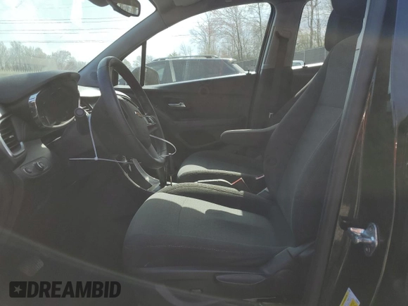 2020 Chevrolet Trax LS with VIN KL7CJKSB7LB061078, listed as a Copart auction lot 49947845 with 56,965 mi miles and Salvage Title. Bid and sale history available at DreamBid. Image 7.