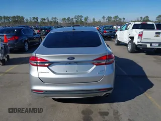 2018 Ford Fusion SE with VIN 3FA6P0HD1JR227721, listed as a IAAI auction lot 41587967 with 180,084 mi miles. Bid and sale history available at carsss.com. Image 16.