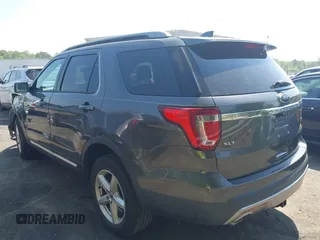 2017 Ford Explorer XLT z VIN 1FM5K8DH2HGD94422, wystawiony jako IAAI lot #42061496 z przebiegiem 104 808 mil mil oraz . Historia ofert i sprzedaży dostępna na DreamBid. Obrazek 3.