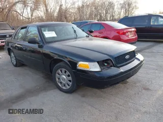 2001 Ford Crown Victoria Police Police Interceptor with VIN 2FAFP71W91X190763, listed as a IAAI auction lot 41781221 with 181,087 mi miles. Bid and sale history available at carsss.com. Image 1.