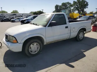 2002 GMC Sonoma SL z VIN 1GTCS145428232866, wystawiony jako Copart lot #59058905 z przebiegiem 158 278 mil mil oraz Czysty tytuł • Clean title. Historia ofert i sprzedaży dostępna na DreamBid. Obrazek 1.