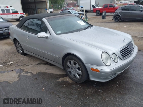 2001 Mercedes-Benz CLK 320/430 with VIN WDBLK65G71T075969, listed as a IAAI auction lot 42103313 with 172,182 mi miles and . Bid and sale history available at DreamBid. Image 1.