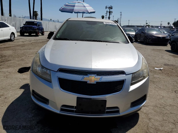 2013 Chevrolet Cruze LS with VIN 1G1PB5SG2D7225378, listed as a Copart auction lot 52207075 with 111,508 mi miles and Clean Title. Bid and sale history available at carsss.com. Image 5.