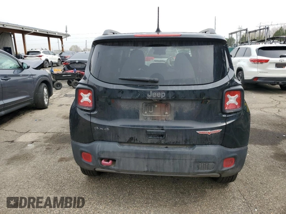 2020 Jeep Renegade Trailhawk z VIN ZACNJBC16LPM03446, wystawiony jako Copart lot #51258785 z przebiegiem 27 683 mil mil oraz Szkoda całkowita • Salvage title. Historia ofert i sprzedaży dostępna na DreamBid. Obrazek 6.