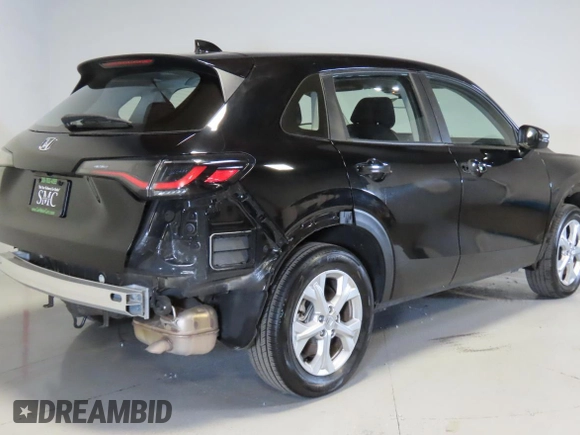 2024 Honda HR-V LX with VIN 3CZRZ1H3XRM709153, listed as a Copart auction lot 55345025 with 38,500 mi miles and Salvage Title. Bid and sale history available at carsss.com. Image 3.
