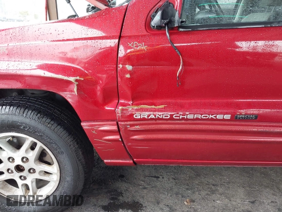 2004 Jeep Grand Cherokee z VIN 1J8GX48SX4C329289, wystawiony jako IAAI lot #41631610 z przebiegiem 212 362 mil mil oraz . Historia ofert i sprzedaży dostępna na DreamBid. Obrazek 6.