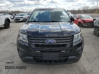 2017 Ford Police Interceptor Utility z VIN 1FM5K8AR4HGC34636, wystawiony jako Copart lot #50715995 z przebiegiem 68 550 mil mil oraz Szkoda całkowita • Salvage title. Historia ofert i sprzedaży dostępna na DreamBid. Obrazek 5.