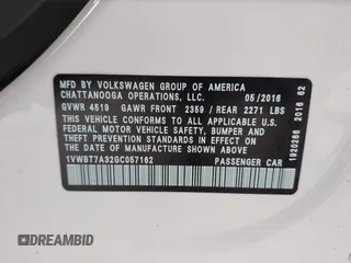 2016 Volkswagen Passat SE z VIN 1VWBT7A32GC057162, wystawiony jako IAAI lot #42287908 z przebiegiem 32 127 mil mil oraz . Historia ofert i sprzedaży dostępna na DreamBid. Obrazek 9.