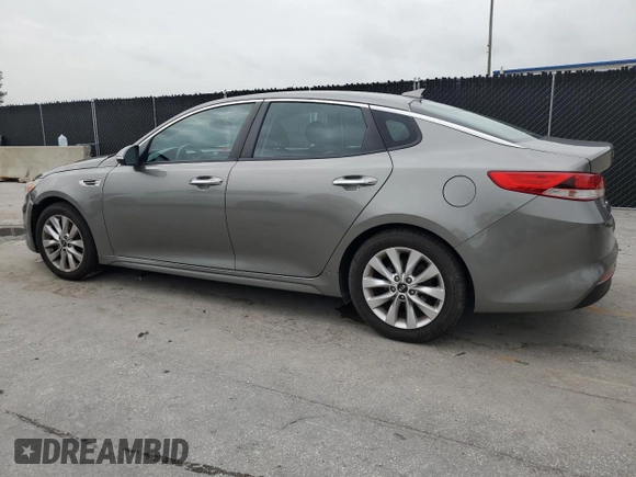 2017 Kia Optima LX z VIN 5XXGT4L34HG165031, wystawiony jako Copart lot #59993375 z przebiegiem 115 671 mil mil oraz Czysty tytuł • Clean title. Historia ofert i sprzedaży dostępna na DreamBid. Obrazek 2.