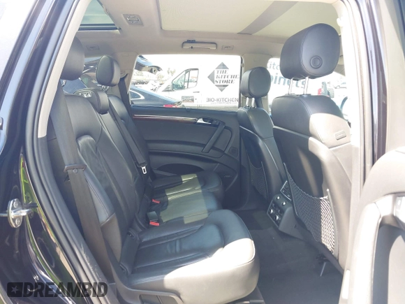 2011 Audi Q7 3.0L TDI Premium Plus with VIN WA1LMAFE0BD010544, listed as a IAAI auction lot 42017211 with 121,644 mi miles. Bid and sale history available at carsss.com. Image 8.