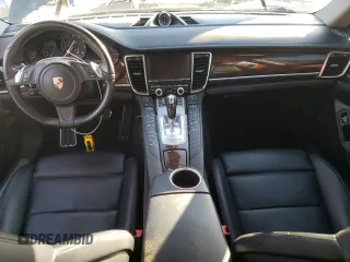 2015 Porsche Panamera 4 z VIN WP0AA2A74FL002284, wystawiony jako Copart lot #68167942 z przebiegiem 86 921 mil mil oraz . Historia ofert i sprzedaży dostępna na DreamBid. Obrazek 8.
