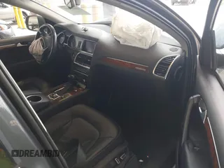 2014 Audi Q7 3.0L TDI Premium with VIN WA1CMAFE7ED017740, listed as a IAAI auction lot 41959691 with 112,521 mi miles. Bid and sale history available at carsss.com. Image 5.