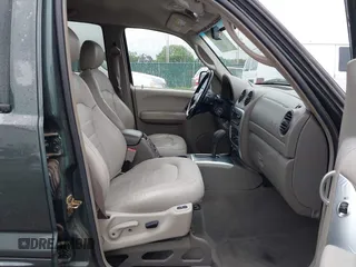 2002 Jeep Liberty Limited z VIN 1J4GL58K12W213087, wystawiony jako IAAI lot #42196895 z przebiegiem 85 110 mil mil oraz . Historia ofert i sprzedaży dostępna na DreamBid. Obrazek 5.