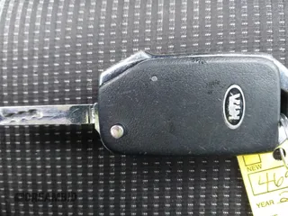 2020 Kia Forte LXS z VIN 3KPF24AD6LE232630, wystawiony jako IAAI lot #42107427 z przebiegiem 61 695 mil mil oraz . Historia ofert i sprzedaży dostępna na DreamBid. Obrazek 11.