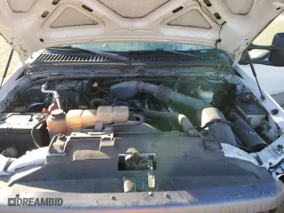 2004 Ford Super Duty F-250 XL with VIN 1FTNW20L44EC18252, listed as a Copart auction lot 89137695 with 185,809 mi miles and Salvage Title. Bid and sale history available at carsss.com. Image 12.