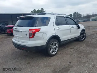2014 Ford Explorer Limited with VIN 1FM5K8F84EGB74076, listed as a IAAI auction lot 41560599 with 186,258 mi miles. Bid and sale history available at carsss.com. Image 4.