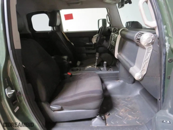 2014 Toyota FJ Cruiser with VIN JTEBU4BF7EK186066, listed as a Copart auction lot 44390845 with 88,297 mi miles and Salvage Title. Bid and sale history available at carsss.com. Image 5.