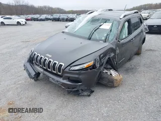 2014 Jeep Cherokee Limited with VIN 1C4PJMDS0EW193012, listed as a IAAI auction lot 41919404 with 90,734 mi miles. Bid and sale history available at carsss.com. Image 6.