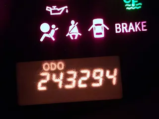2013 Scion xD z VIN JTKKUPB46D1029288, wystawiony jako IAAI lot #41265802 z przebiegiem 243 294 mil mil oraz . Historia ofert i sprzedaży dostępna na DreamBid. Obrazek 15.