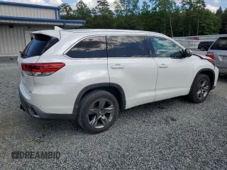 2017 Toyota Highlander Limited with VIN 5TDYZRFH6HS219547, listed as a Copart auction lot 55487995 with 129,617 mi miles and Salvage title. Bid and sale history available at DreamBid. Image 3.