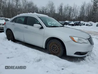 2012 Chrysler 200 LX with VIN 1C3CCBAB9CN315374, listed as a Copart auction lot 44841705 with 147,043 mi miles and Clean Title. Bid and sale history available at DreamBid. Image 4.