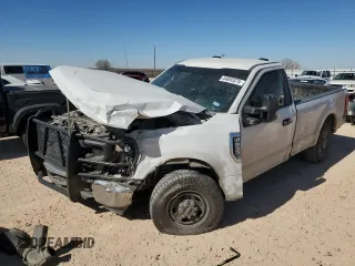 2020 Ford F-250 XL z VIN 1FTBF2A65LEE05736, wystawiony jako Copart lot #44045375 z przebiegiem 111 128 mil mil oraz Szkoda całkowita • Salvage title. Historia ofert i sprzedaży dostępna na DreamBid. Obrazek 1.