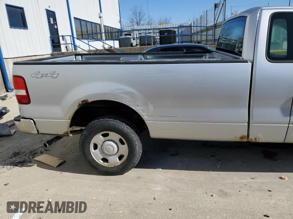 2005 Ford F-150 XL with VIN 1FTRF14WX5NC09959, listed as a Copart auction lot 43394285 with 205,998 mi miles and Non Repairable. Bid and sale history available at carsss.com. Image 10.