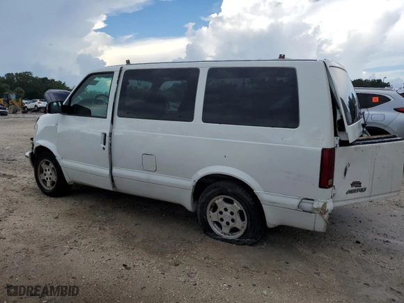 2004 Chevrolet Astro Passenger with VIN 1GNDM19X14B130754, listed as a Copart auction lot 69227074 with 268,847 mi miles and Salvage Title. Bid and sale history available at carsss.com. Image 2.