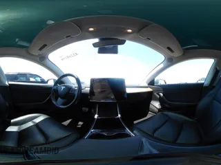 2018 Tesla Model 3 Long Range Battery z VIN 5YJ3E1EB8JF105886, wystawiony jako IAAI lot #42268190 z przebiegiem 80 917 mil mil oraz . Historia ofert i sprzedaży dostępna na DreamBid. Obrazek 21.