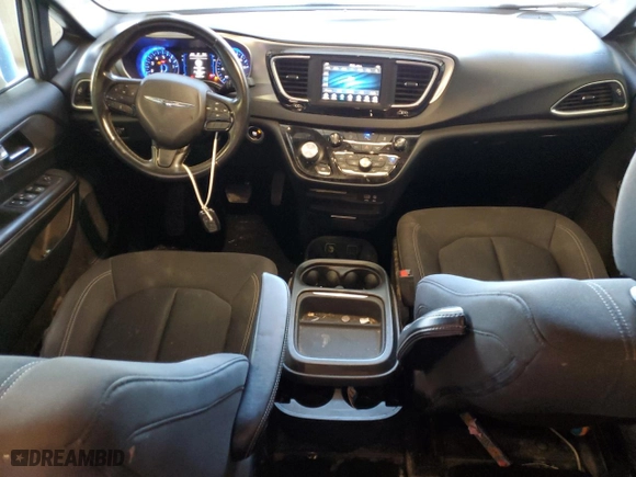 2019 Chrysler Pacifica Touring Plus with VIN 2C4RC1FGXKR638774, listed as a Copart auction lot 81221604 with 103,899 mi miles and Salvage Title. Bid and sale history available at carsss.com. Image 8.