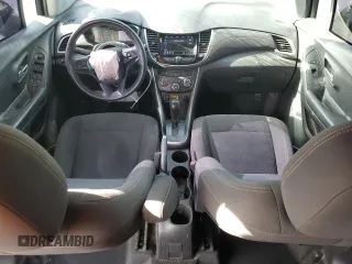 2021 Chevrolet Trax LS z VIN KL7CJKSB1MB303476, wystawiony jako Copart lot #58230595 z przebiegiem 55 397 mil mil oraz Szkoda całkowita • Salvage title. Historia ofert i sprzedaży dostępna na DreamBid. Obrazek 8.