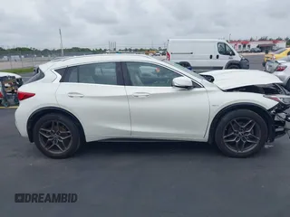 2018 Infiniti QX30 Luxury с VIN SJKCH5CP1JA053066, выставлен на аукционе IAAI как лот 42437633 с пробегом 81 877 миль миль и . История ставок и продаж доступна на DreamBid. Изображение 14.