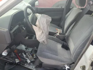1995 Ford Escort z VIN 1FASP15J4SW388903, wystawiony jako Copart lot #75205214 z przebiegiem Nie podano mil oraz Szkody całkowita. Historia ofert i sprzedaży dostępna na DreamBid. Obrazek 7.
