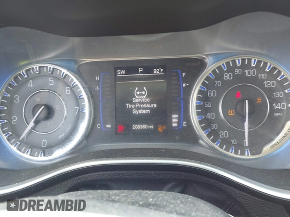2015 Chrysler 200 Limited with VIN 1C3CCCABXFN675022, listed as a IAAI auction lot 41927925 with 208,380 mi miles. Bid and sale history available at carsss.com. Image 7.