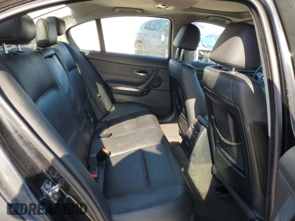 2006 BMW 3 Series 330xi with VIN WBAVD33596KL52250, listed as a Copart auction lot 52297035 with 212,482 mi miles and Non Repairable. Bid and sale history available at carsss.com. Image 10.