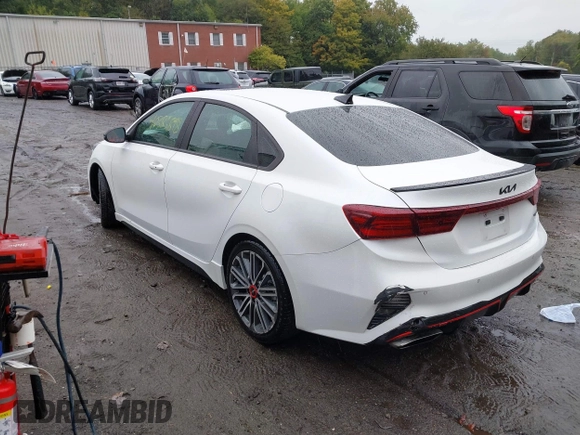 2022 Kia Forte GT with VIN 3KPF44AC9NE460058, listed as a IAAI auction lot 40385898 with 57,961 mi miles. Bid and sale history available at carsss.com. Image 3.