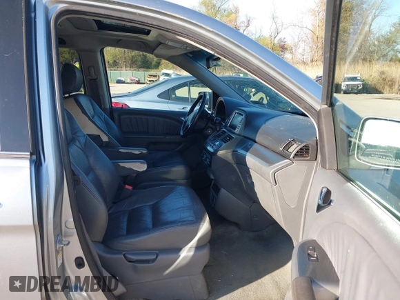 2007 Honda Odyssey EX-L with VIN 5FNRL387X7B140294, listed as a IAAI auction lot 41995795 with 202,934 mi miles. Bid and sale history available at carsss.com. Image 5.