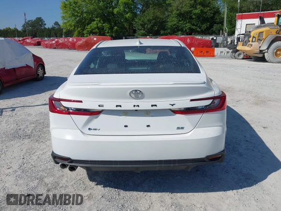 2025 Toyota Camry LE with VIN 4T1DAACK0SU551828, listed as a IAAI auction lot 41823385 with Not Provided miles and . Bid and sale history available at DreamBid. Image 16.