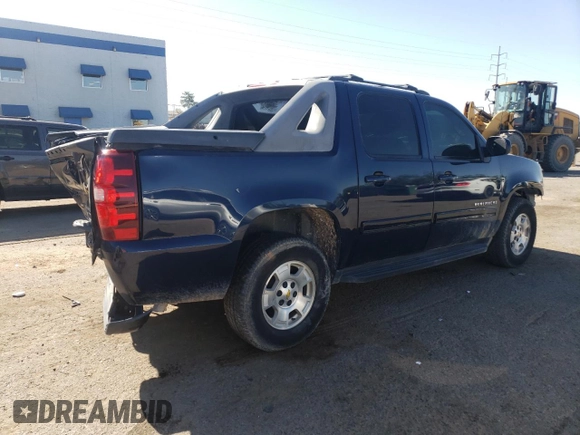 2011 Chevrolet Avalanche LS with VIN 3GNTKEE34BG276324, listed as a Copart auction lot 58053695 with 105,759 mi miles and Salvage title. Bid and sale history available at DreamBid. Image 3.