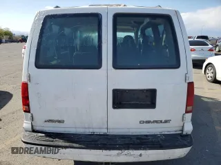 1998 Chevrolet Astro with VIN 1GNDM19W0WB171290, listed as a Copart auction lot 79663744 with 137,779 mi miles and Salvage Title. Bid and sale history available at carsss.com. Image 6.