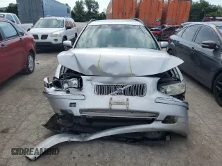 2006 Volvo V70 2.5L Turbo with VIN YV1SW592762550750, listed as a Copart auction lot 69309034 with 122,689 mi miles and Salvage Title. Bid and sale history available at carsss.com. Image 5.