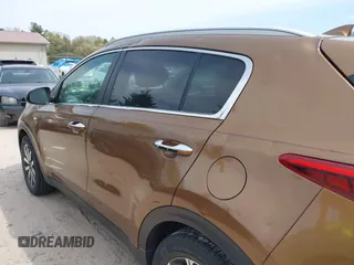 2017 Kia Sportage EX z VIN KNDPNCAC3H7113373, wystawiony jako IAAI lot #42221002 z przebiegiem 112 931 mil mil oraz . Historia ofert i sprzedaży dostępna na DreamBid. Obrazek 21.