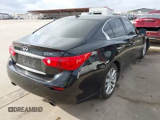 2015 Infiniti Q50 z VIN JN1BV7AP3FM335871, wystawiony jako IAAI lot #41472424 z przebiegiem 127 383 mil mil oraz . Historia ofert i sprzedaży dostępna na DreamBid. Obrazek 4.